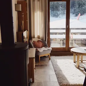 https://appartement-la-tania-courchevel.hotels-rhonealpes.com